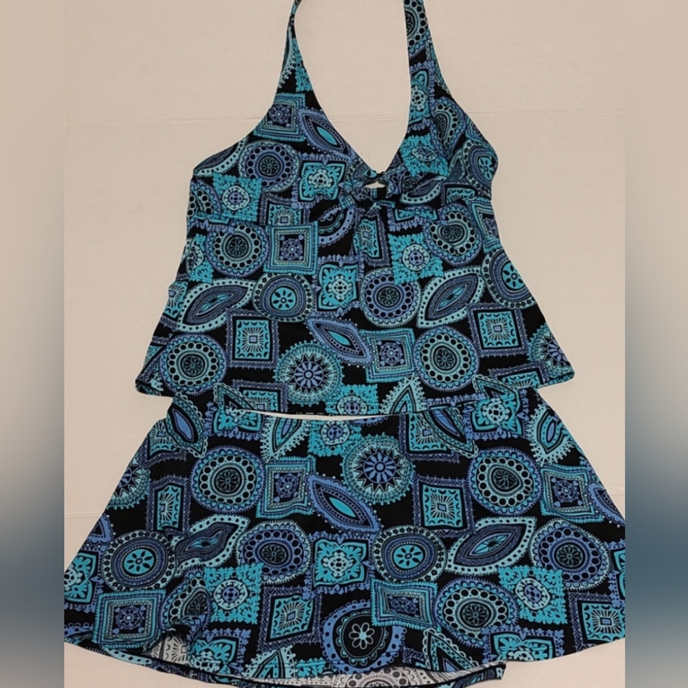 Islander 2 piece swimsuit Top Sz 14 Bottom Sz 12